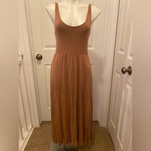 a new day Sleeveless Scoop Maxi Dress in Rust Brown